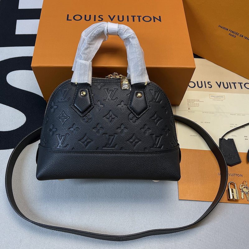 Fan Fashion Lu-Vi bags - 8297
