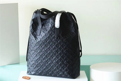 Fan Fashion Lu-Vi bags - 9602
