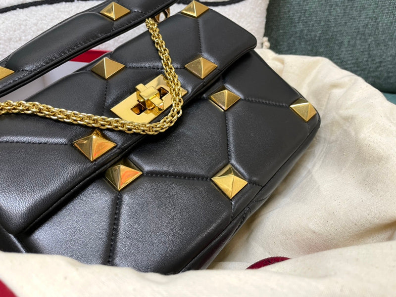 Amelia's Bag Gallery - VEL Bags - 372
