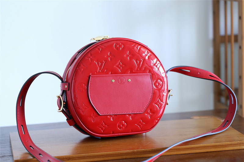 Fan Fashion Lu-Vi bags - 8331