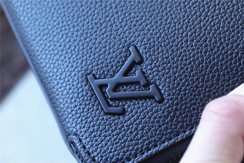 Fan Fashion Lu-Vi bags - 9971