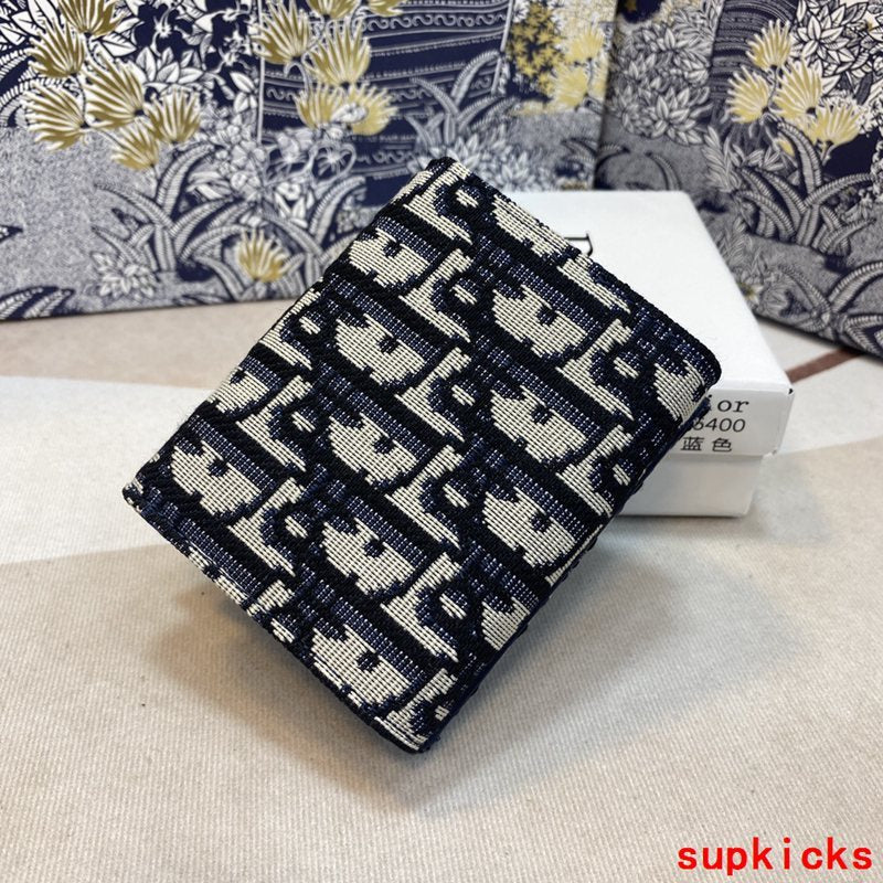 Amelia- Mix Wallets - 666