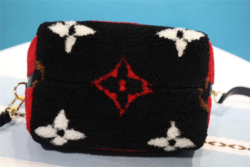 Fan Fashion Lu-Vi bags - 8161