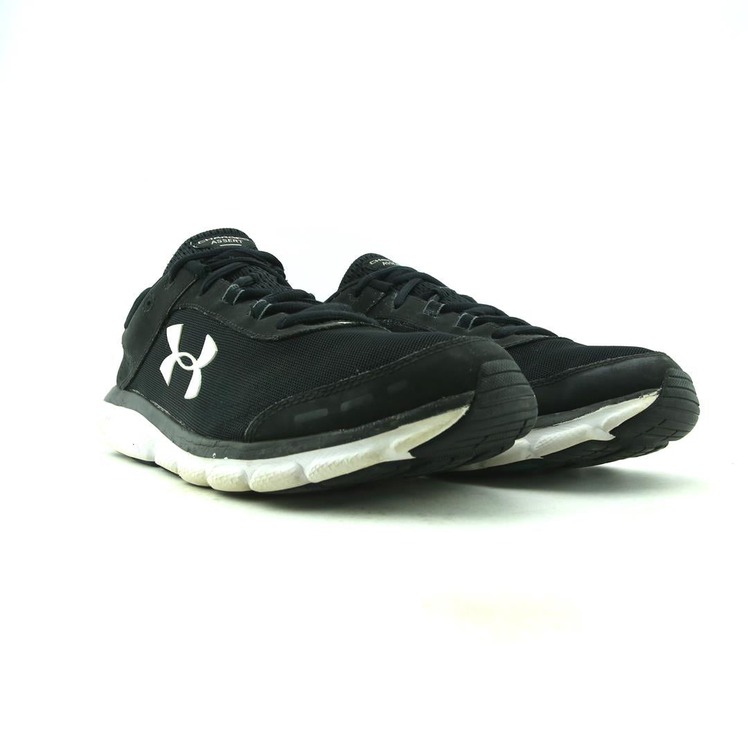 UNDER ARMOUR CHARGED ASSERT 8