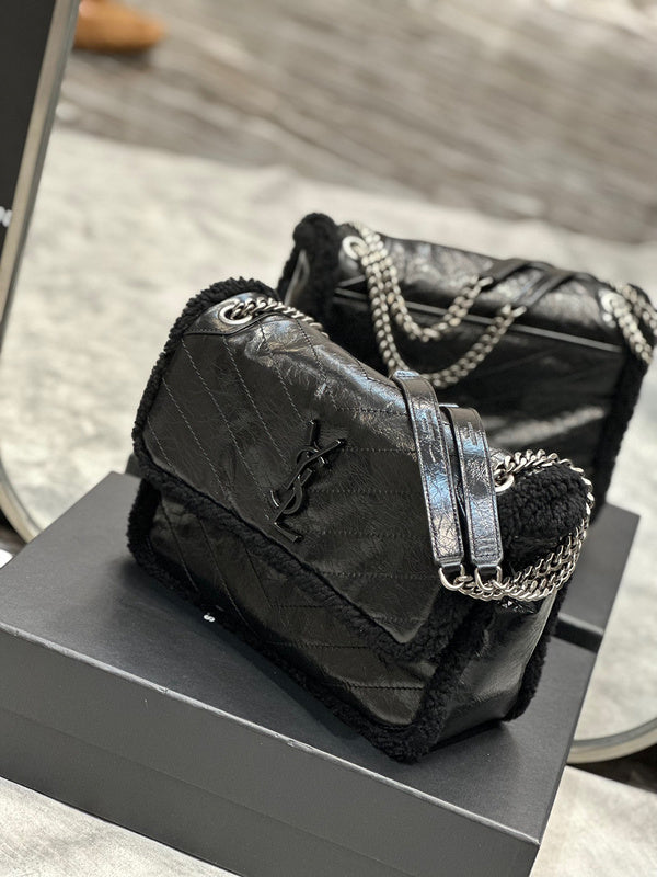 Amelia - YSL Bag - 3909
