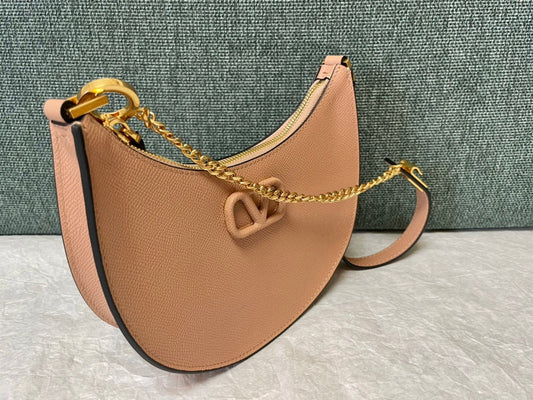 VAL LUXURY BAGS - FOR FASHION LOVERS  AFFORDABLE LUXURY BAGS- 610