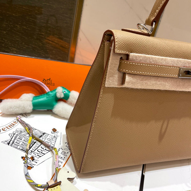 Amelia - HMS Bags - 1703
