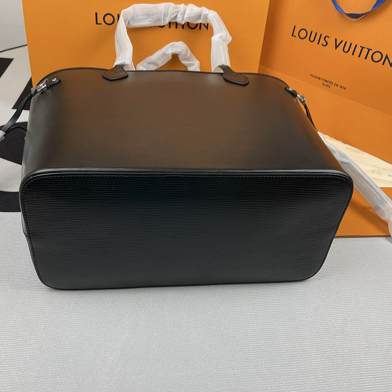 Fan Fashion Lu-Vi bags - 8074
