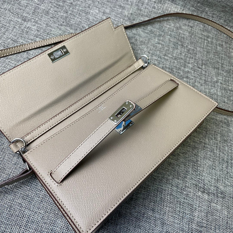 LO - HRMS DESIGNER BAGS - WOMEN BAGS - 470