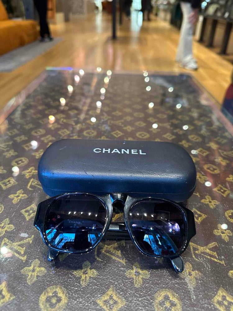 Chanel Spring/Summer 1991   Black Sunglasses