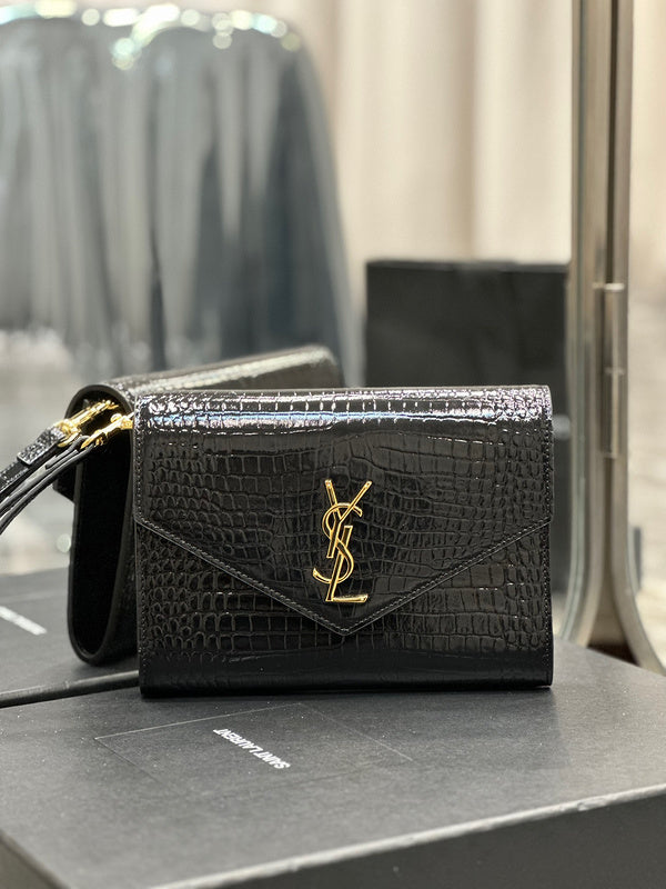 Amelia - YSL Bag - 3955