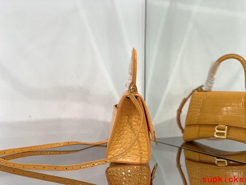 Amelia- BG Hourglass Bags - 138