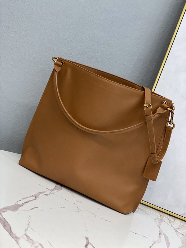 Amelia - YSL Bag - 2150