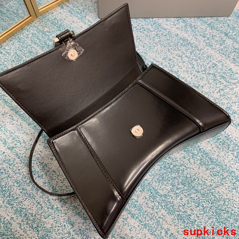 Amelia- BG Hourglass Bags - 162
