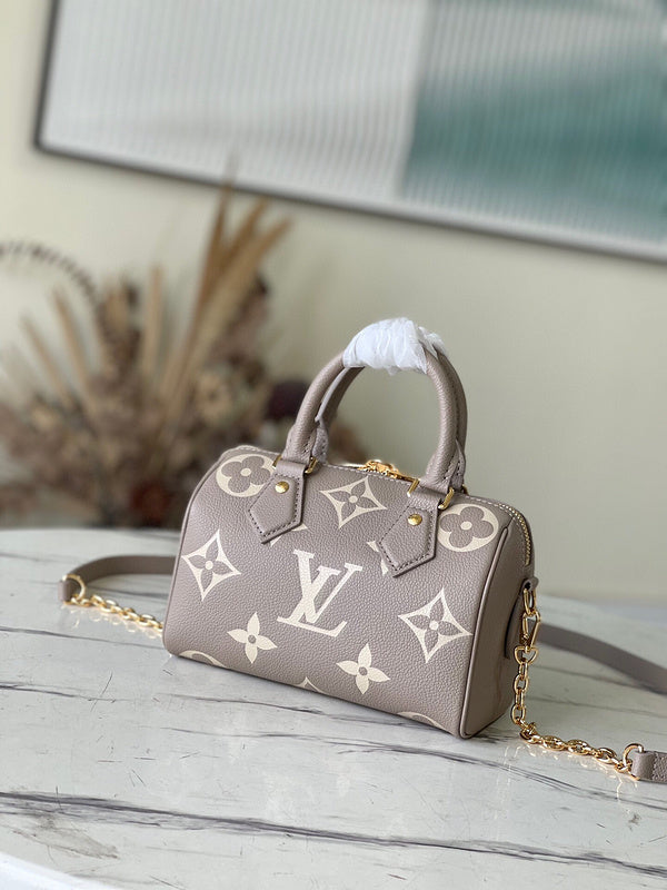 Fashion Lu-Vi bags - 4338