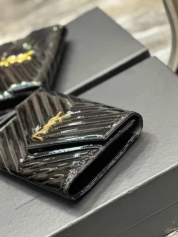 Amelia - YSL Bag - 3956