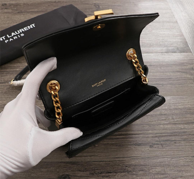 Amelia - YSL Bag - 2906
