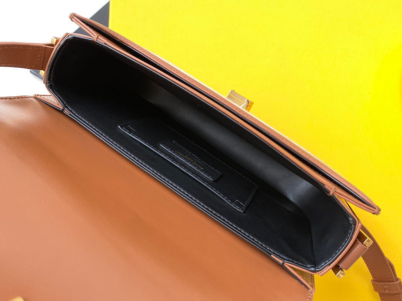 Amelia - YSL Bag - 4184