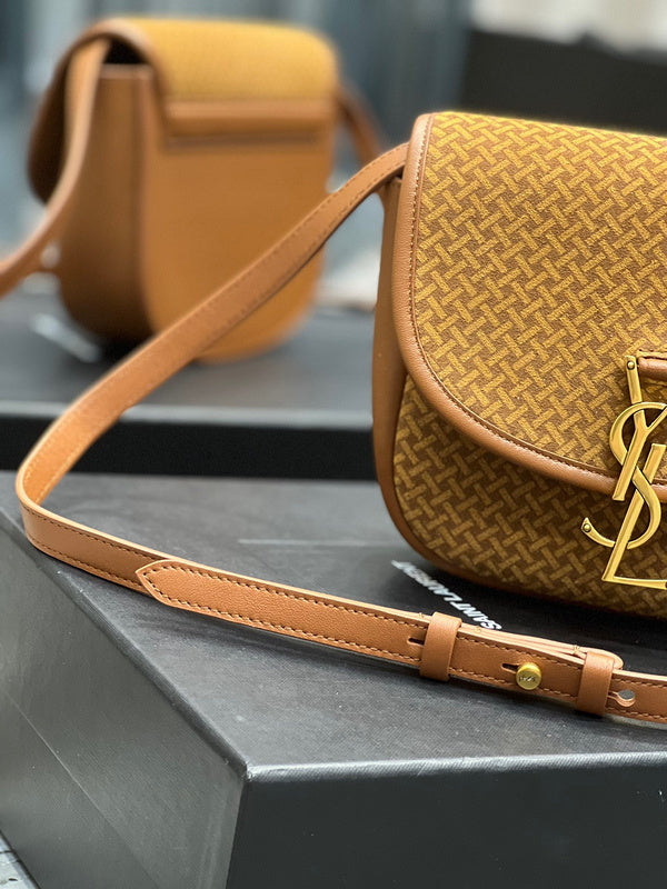 Amelia - YSL Bag - 4163