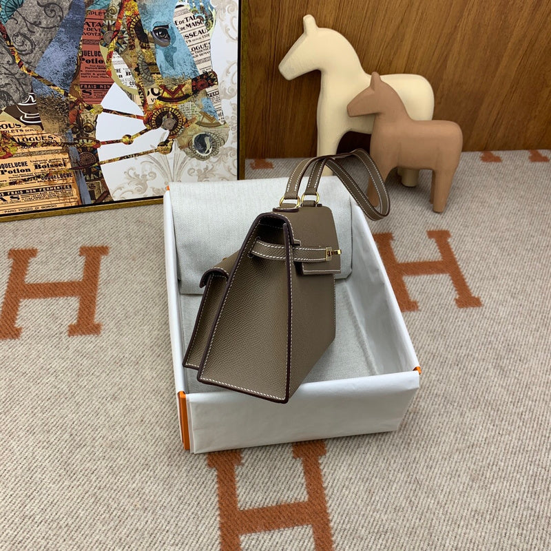 Amelia - HMS Bags - 1718