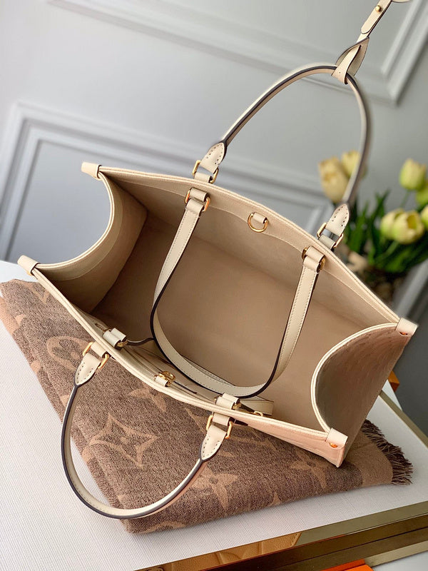 Fan Fashion Lu-Vi bags - 17776