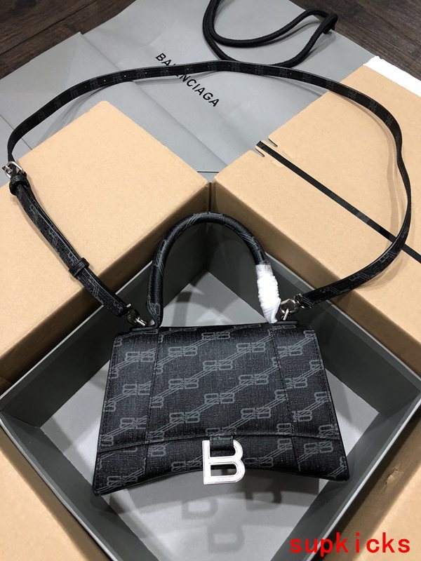 Amelia- BG Hourglass Bags - 086