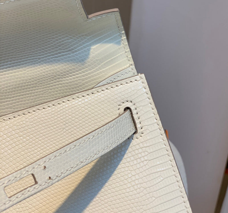 Amelia - HMS Bags - 1707