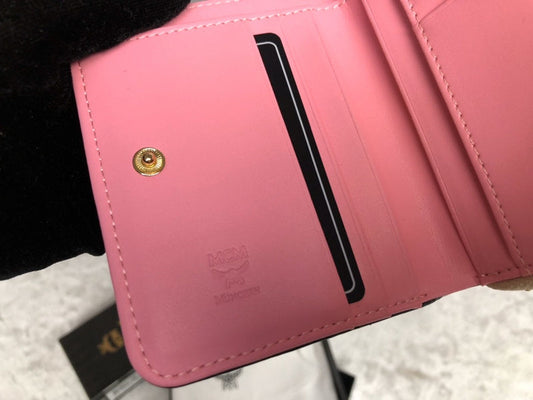 Amelia - MQM Wallets - 097
