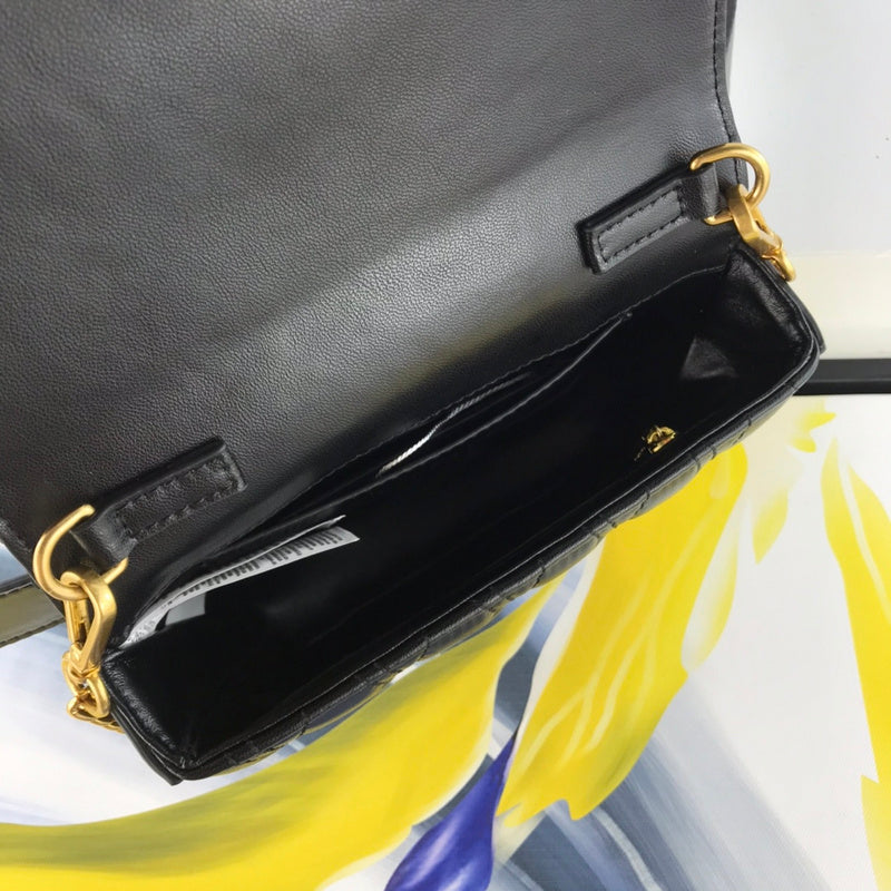 Amelia's Bag Gallery - VAR Bags - 267