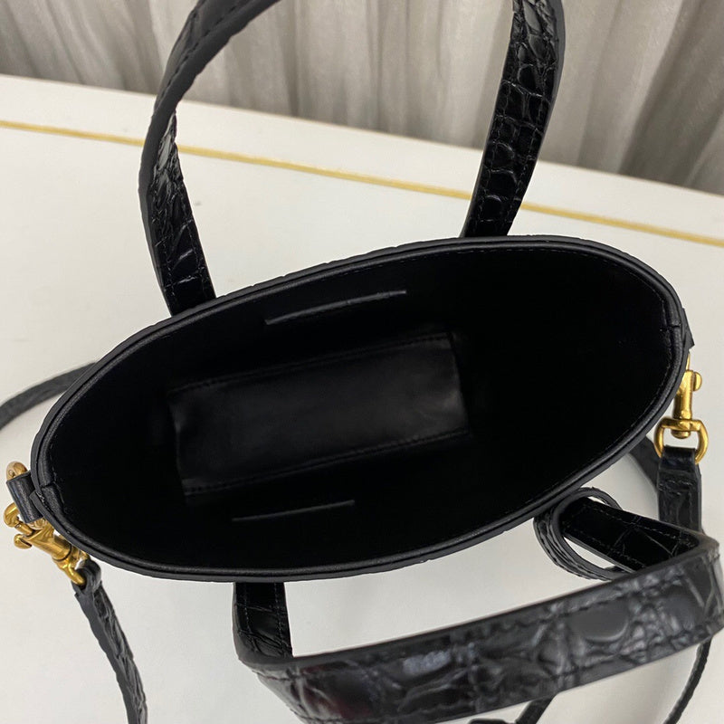 Amelia - YSL Bag - 3790