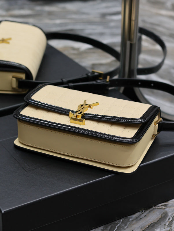 Amelia - YSL Bag - 1843