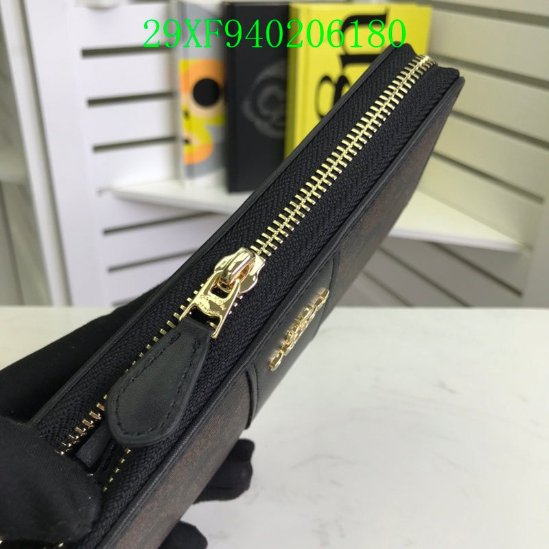 Amelia - CAH Wallet - 014