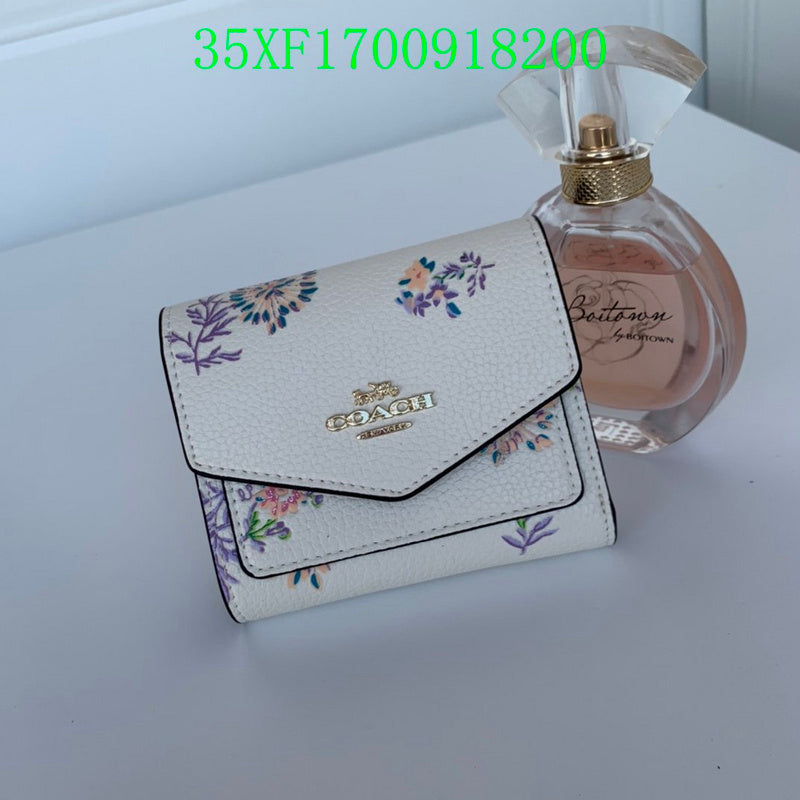 Amelia - CAH Wallet - 088