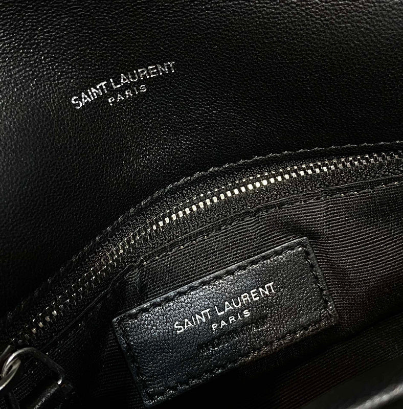 Amelia - YSL Bag - 2100