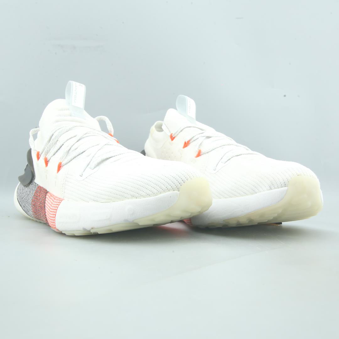 UNDER ARMOUR HOVR??PHANTOM 3