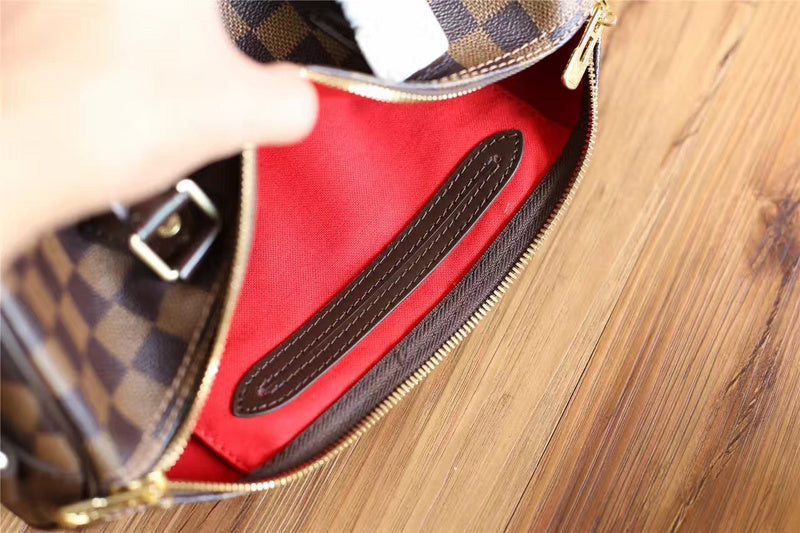 Fan Fashion Lu-Vi bags - 8150