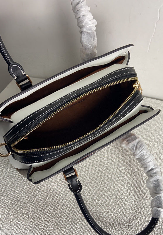 Amelia-i CAH Bags - 104