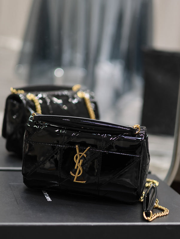 Amelia - YSL Bag - 1819