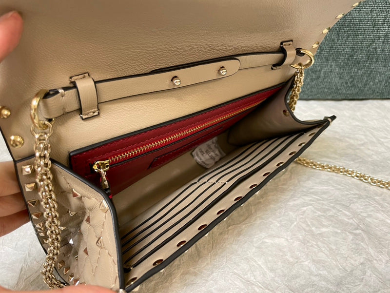 VAL LUXURY BAGS - FOR FASHION LOVERS  AFFORDABLE LUXURY BAGS- 1499
