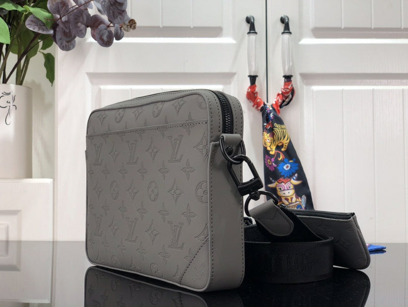 Fashion Lu-Vi bags - 3496