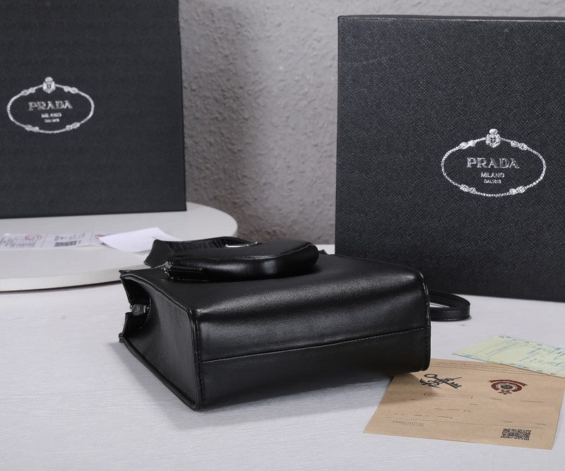 Barnes-Bags - Prada Bags - 985