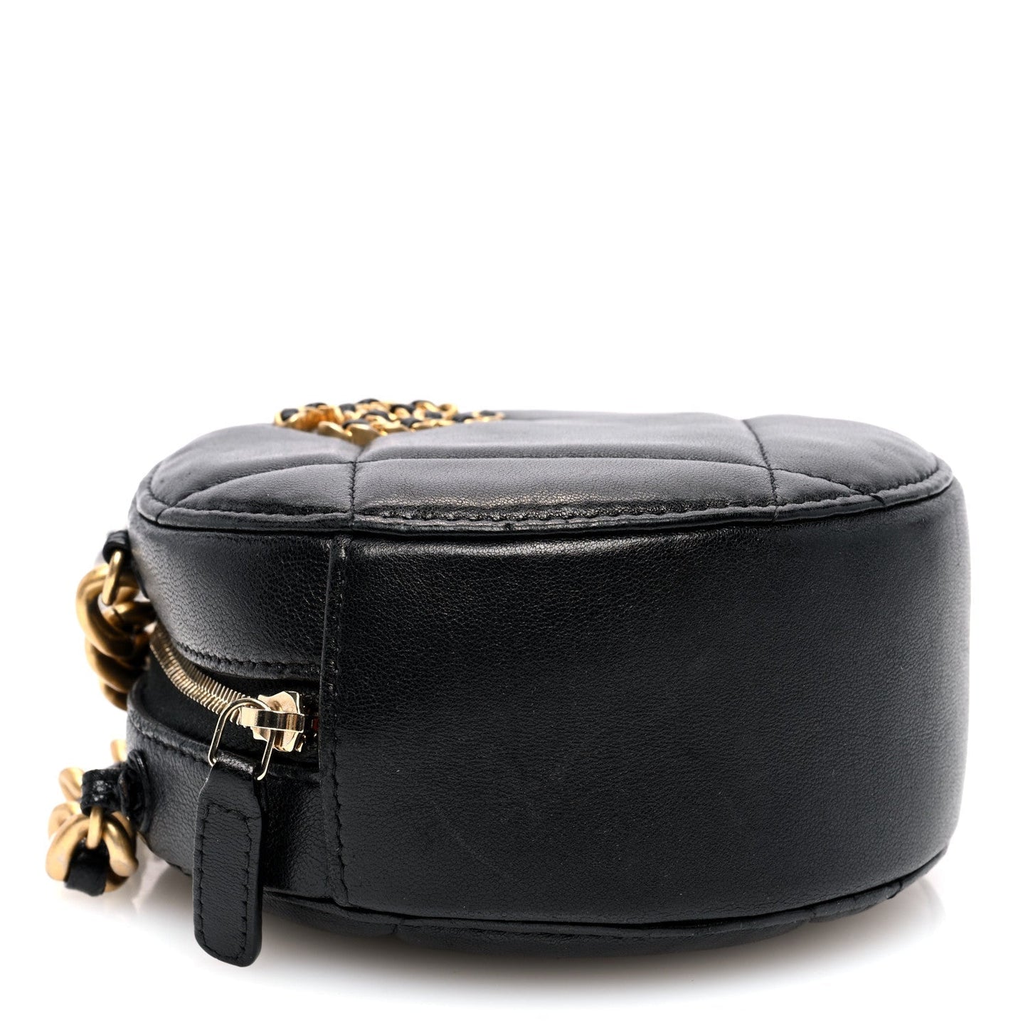 Amelia Lambskin Quilted 19 Round Clutch With Chain Black