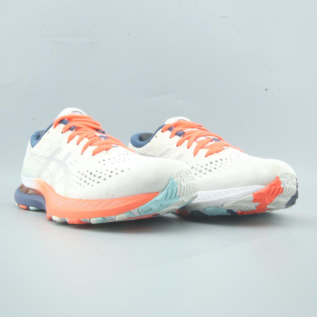 ASICS GEL-KAYANO 28
