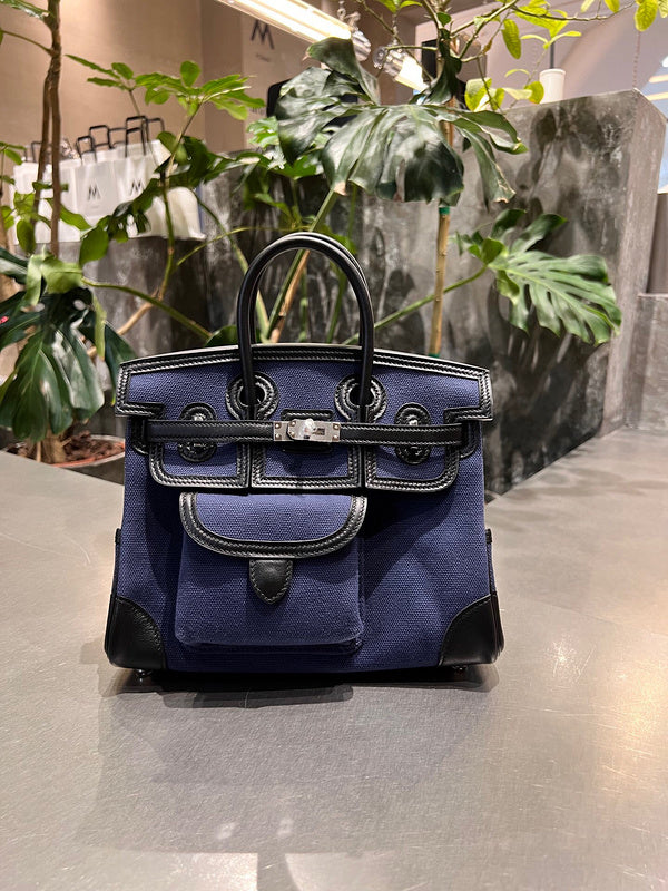 Amelia - HMS Bags - 1549
