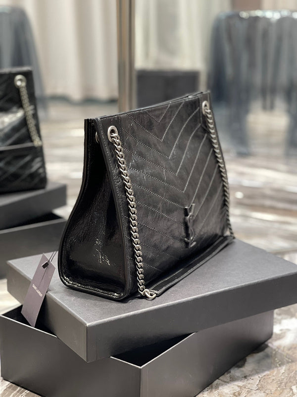 Amelia - YSL Bag - 3949