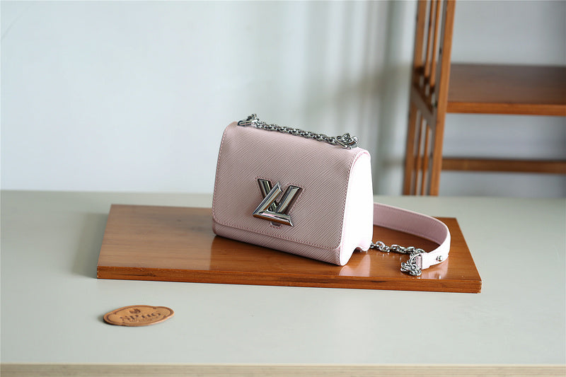 Fan Fashion Lu-Vi bags - 8448