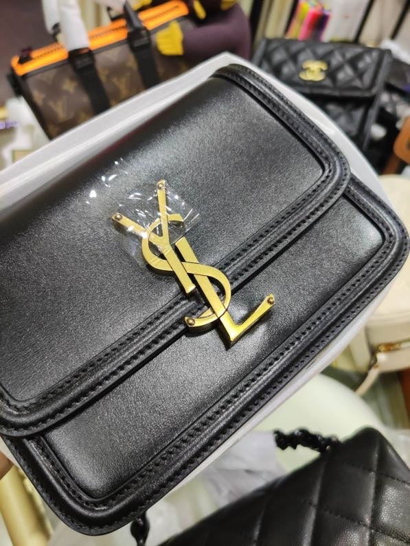 Amelia - YSL Bag - 3698