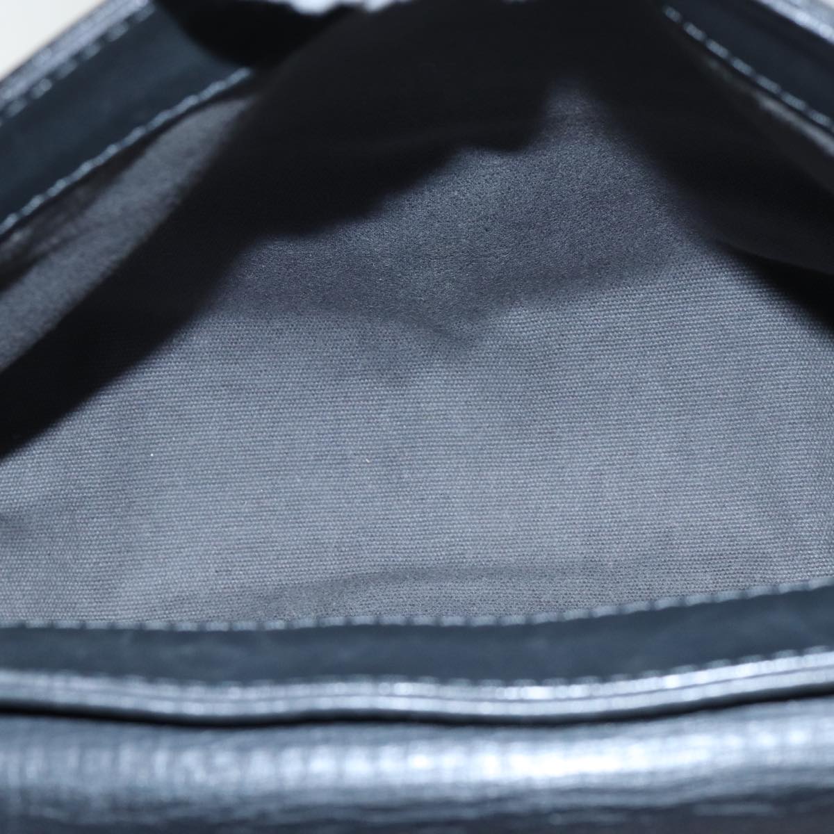 LOUIS VUITTON Utah Ohama Shoulder Bag Leather Black Silver LV Auth bs17487