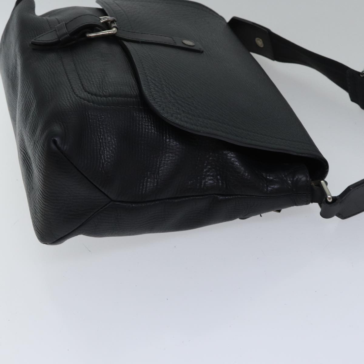 LOUIS VUITTON Utah Ohama Shoulder Bag Leather Black Silver LV Auth bs17487