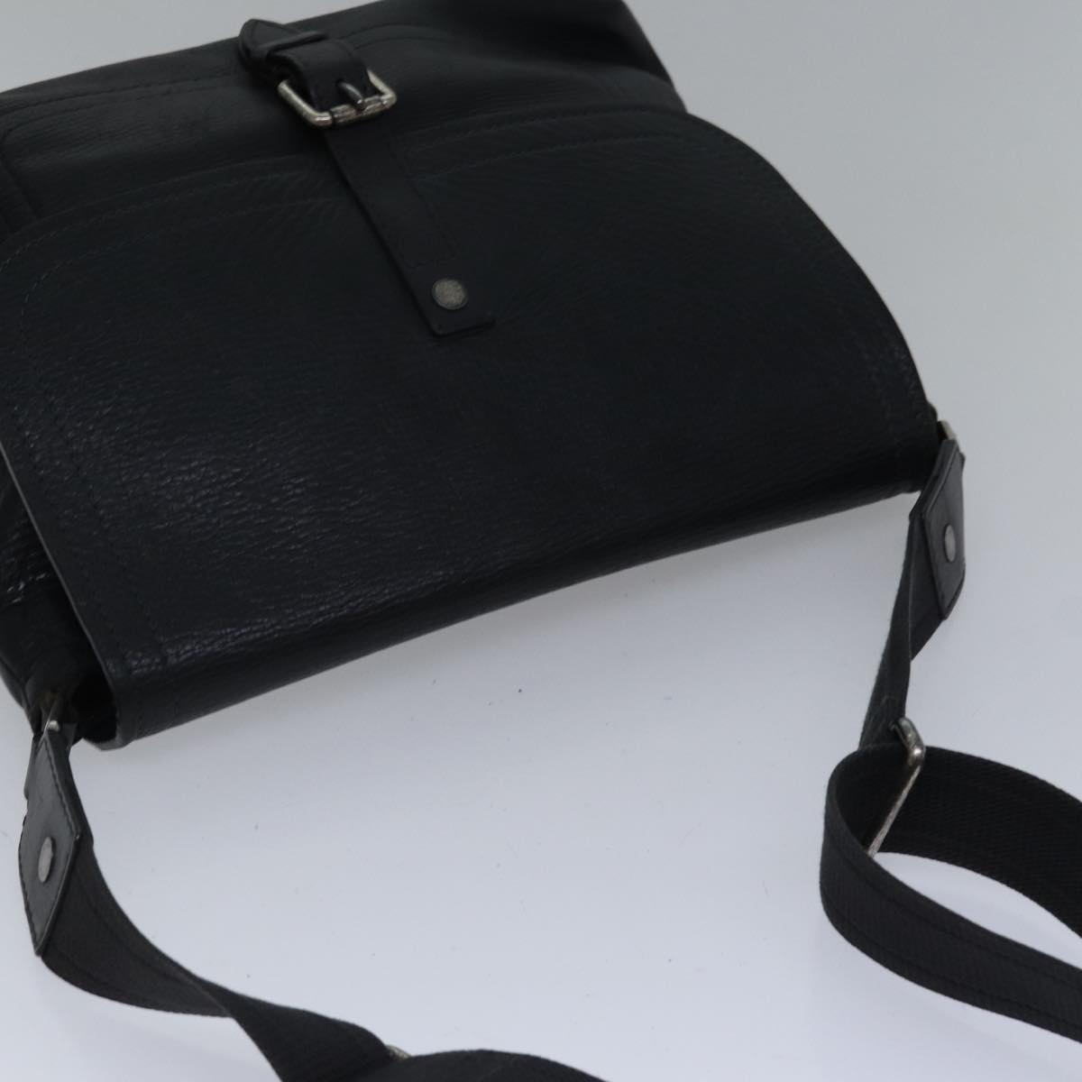 LOUIS VUITTON Utah Ohama Shoulder Bag Leather Black Silver LV Auth bs17487
